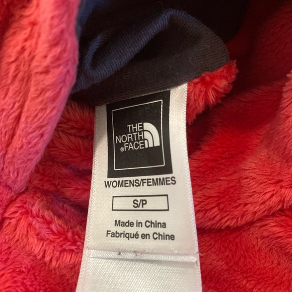 The North Face • Reversible Cotton/Fleece Hoodie - Picture 5 of 5